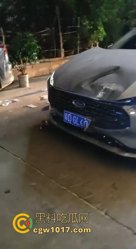 鬼火少年深夜惨遭横祸!深夜凌晨被醉酒司机撞了个倒头就睡,人都飞起来了,车的零件都着火了,极其惨烈!-9