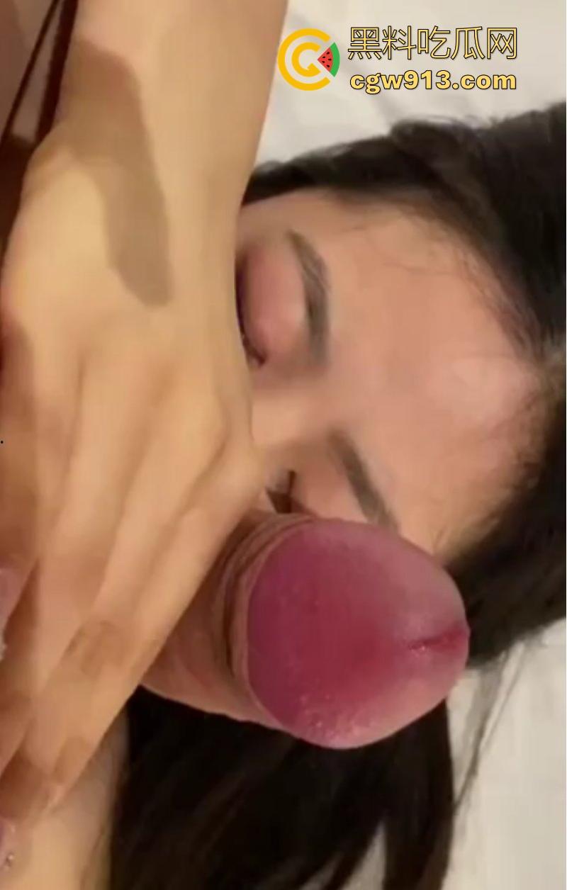 郑州大学清纯女大【李清清】分手后遭男友泄密私拍,身材丰腴肉感十足,是一位不可多的的极品炮架!-7