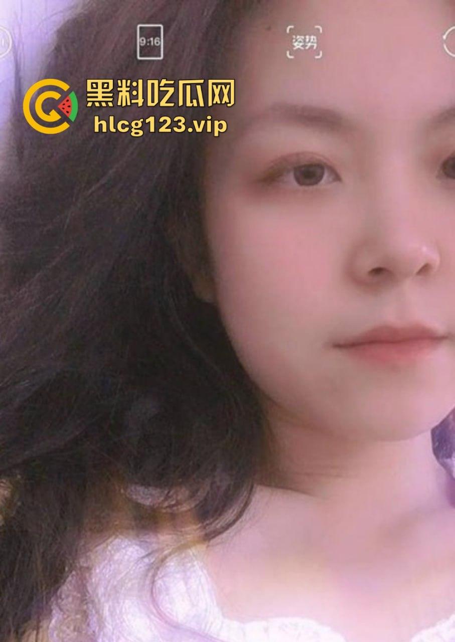 宁夏职业学院反差女学生『曹林子』性爱视频曝光!甜美外表全方位无死角舔弄肉棒!后入抽插呻吟不断!-6