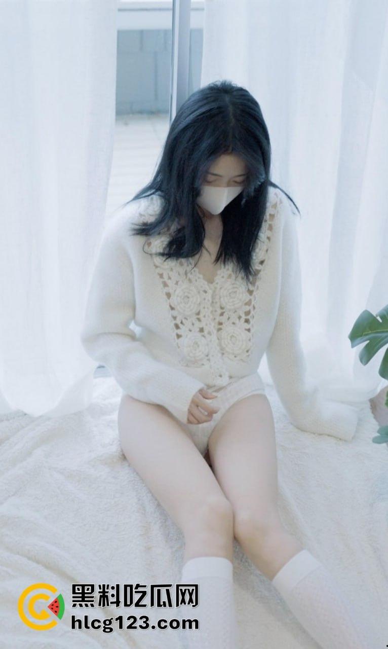 HongKongDoll玩偶姐姐「秋日清晨」9月最新写真重磅回归!清晨含住大屌的画面依旧经典,瓜友速来围观!-24