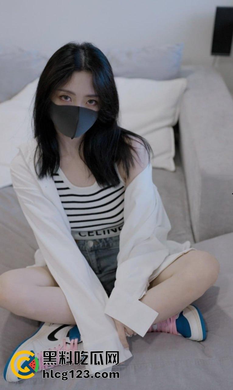 HongKongDoll玩偶姐姐「秋日清晨」9月最新写真重磅回归!清晨含住大屌的画面依旧经典,瓜友速来围观!-27