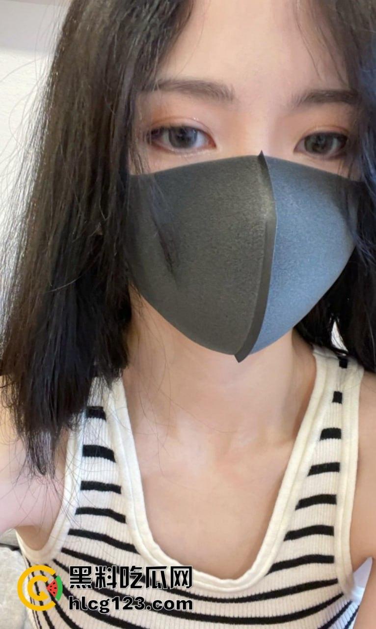 HongKongDoll玩偶姐姐「秋日清晨」9月最新写真重磅回归!清晨含住大屌的画面依旧经典,瓜友速来围观!-39