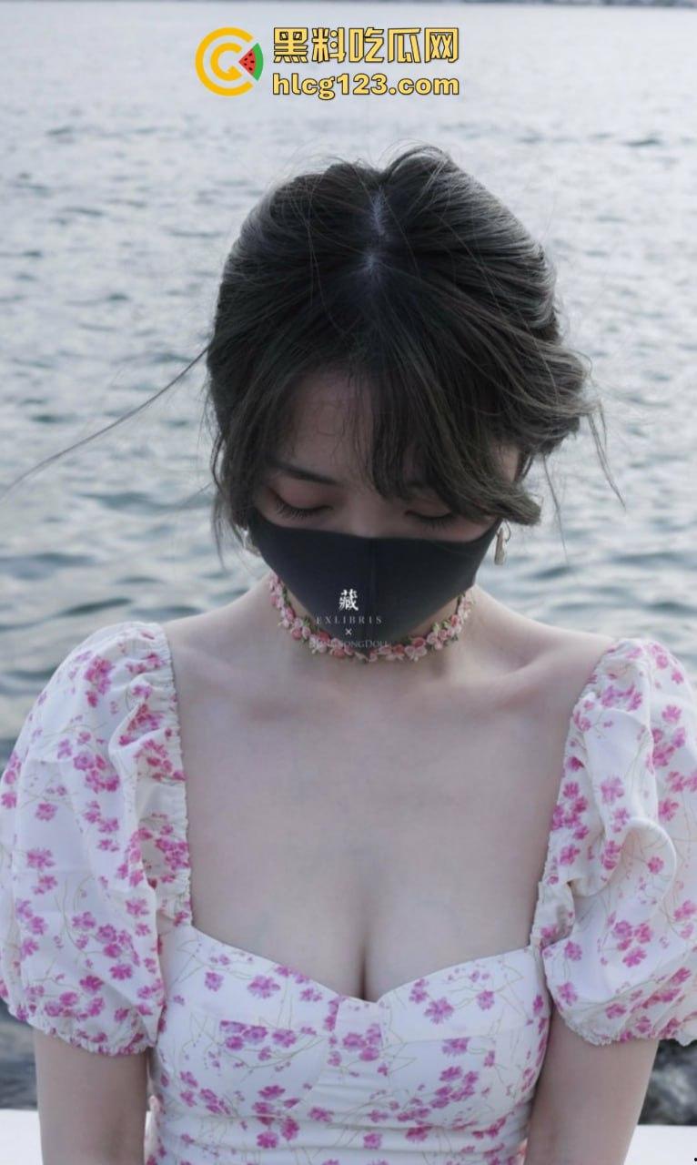 HongKongDoll玩偶姐姐「秋日清晨」9月最新写真重磅回归!清晨含住大屌的画面依旧经典,瓜友速来围观!-71