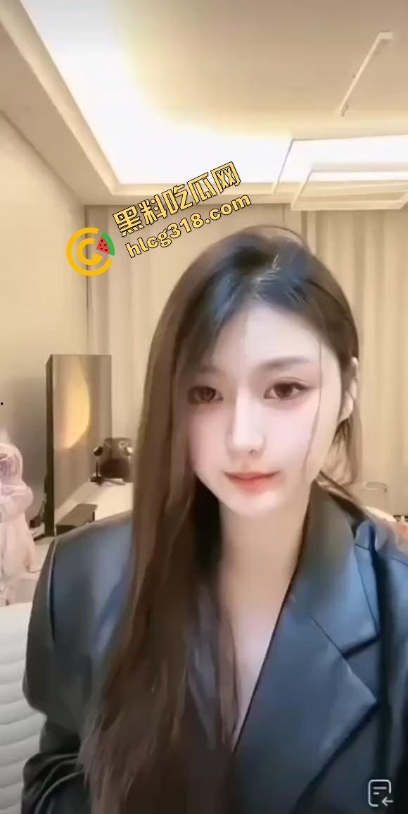 直播不是卖艺是卖逼『赵子易』直播肥嫩鲍鱼一对一给大哥看鲍成品检流程?大哥验货过了就冲!-6