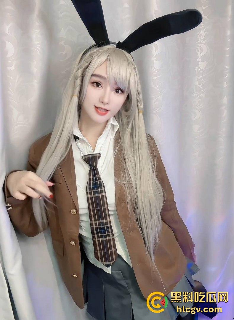 瓜友分享本站极品外围【波多野】脱衣就变下贱母狗!高冷脸皮下浪到跪下叫主人,出差老哥轮番操到她腿软!-5