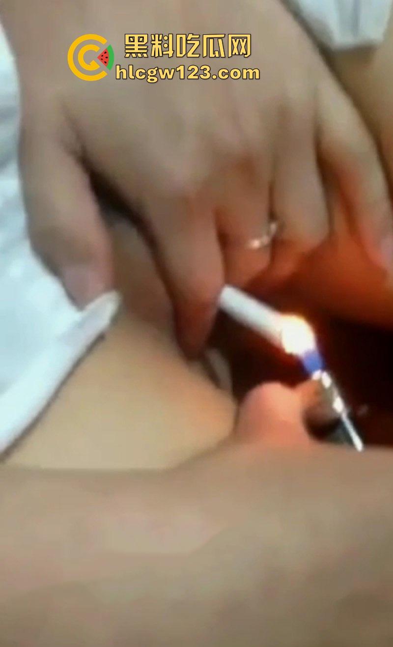 论熟女骚逼的猎奇花样整活 用逼灭灯 吹气球 抽烟都不在话下 不管是吹还是吸!-7