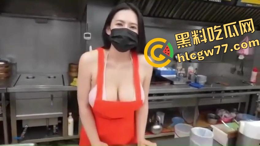 台妹夜市开摆,个个大奶DEFG甩成波浪鼓,白花花一片走火入魔,收复已迫在眉睫!-4