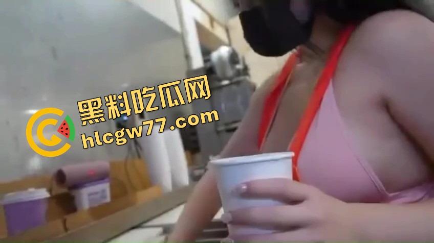 台妹夜市开摆,个个大奶DEFG甩成波浪鼓,白花花一片走火入魔,收复已迫在眉睫!-7