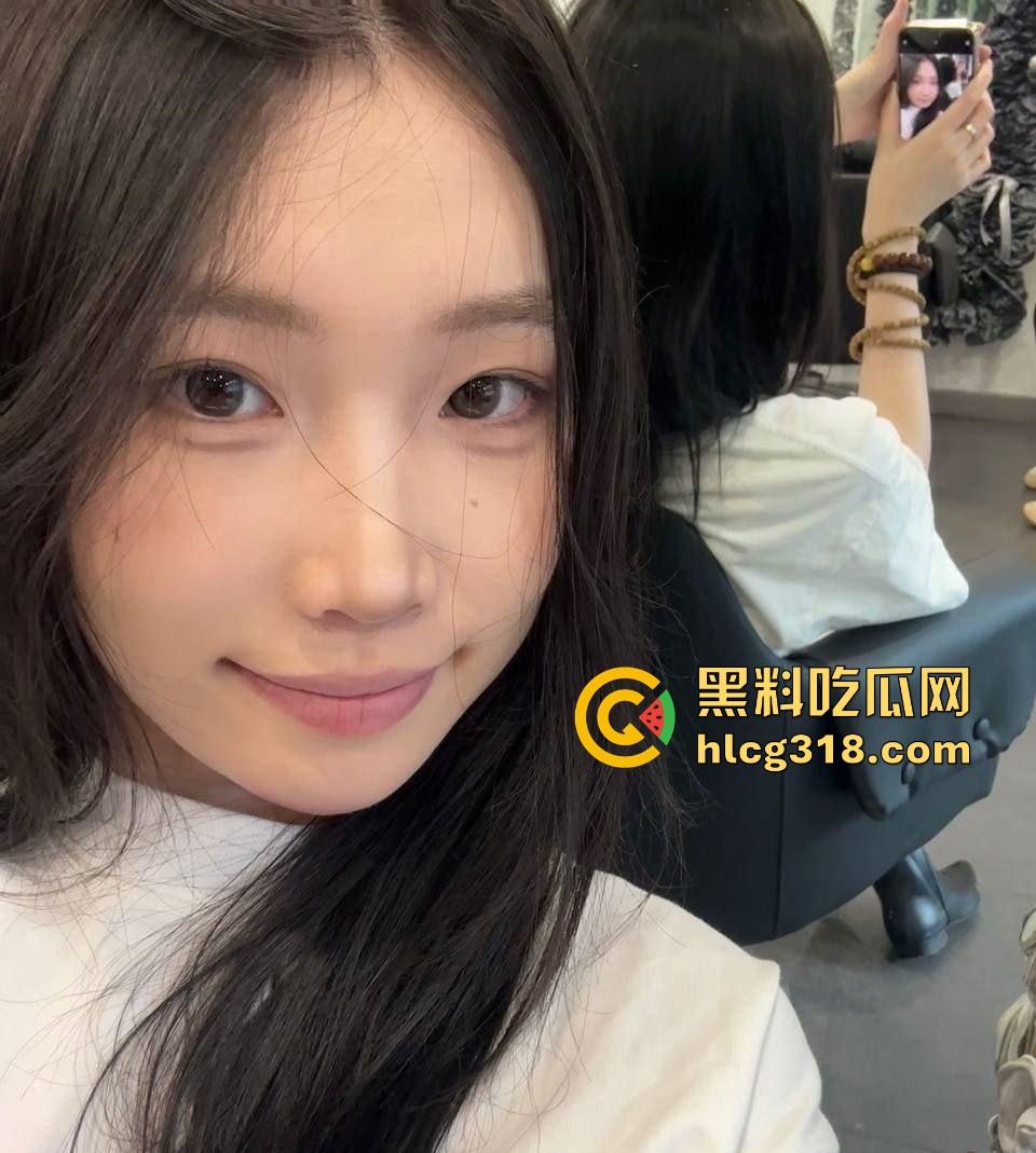 清纯女大床上的反差表现!高颜值母狗极品身材 黑丝后入 骚的一批!-3