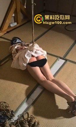 南京白虎小奴奴『冰儿』开SM工作室，微胖肉感骚到爆，最爱当肉便器被灌满，小穴湿滑喷射像喷水枪！-11