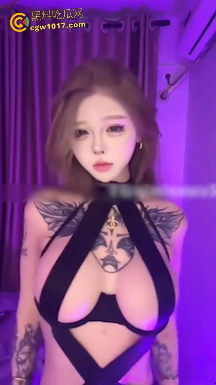 高颜值纹身御姐【琳琳】,极品颜值黑发媚眼,白虎粉穴三点全露,性感纹身妖娆吸睛,骚气直击灵魂!-5