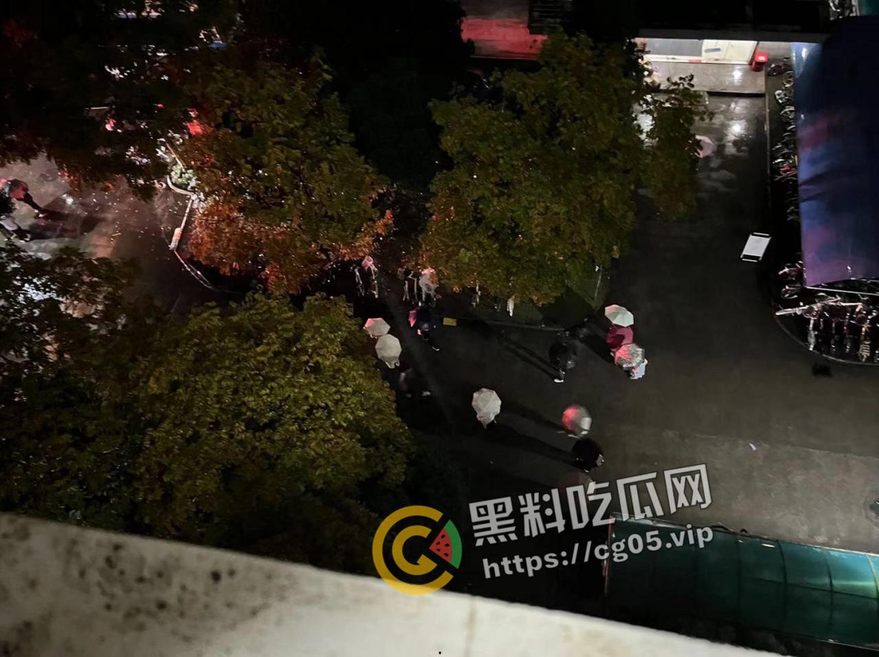 浙江中医药大学杀人事件!忍受不了舍友的吵闹将其抹脖后跳楼 留下遗书给父母 现场血腥画面流出-7