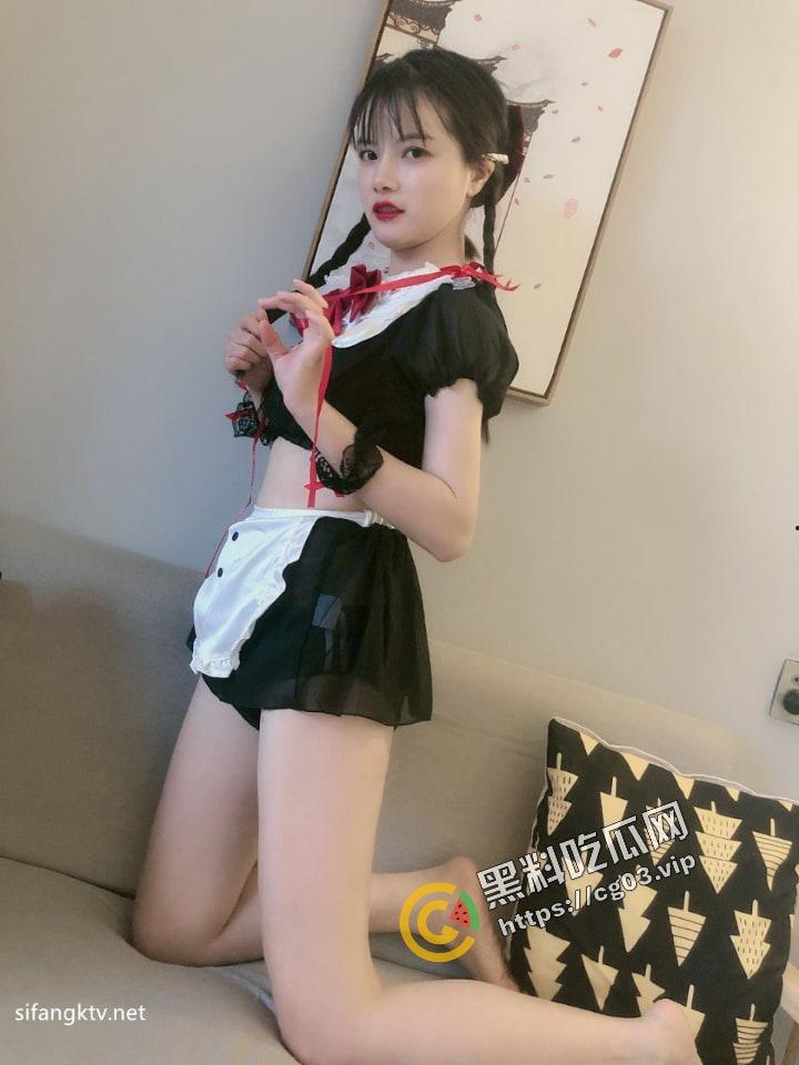 重庆反差婊【赵红艳】海量生活照+与同居男友性爱自拍流出 百度云泄密34P+6V-19