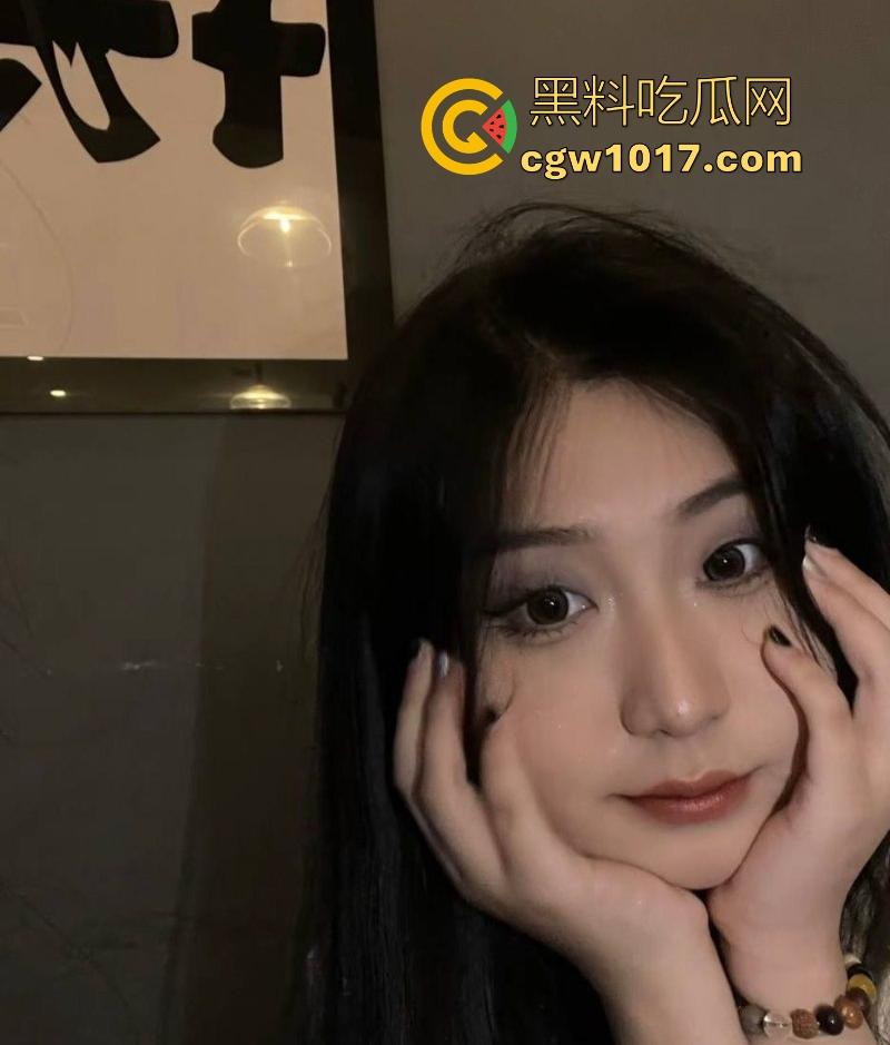 瓜友真实投稿曝光!西南昌豫章师范学院微胖前女友【张嘉雯】跳蛋震颤蜜穴淫水流淌,露脸后入猛操,这身材真有料!-11