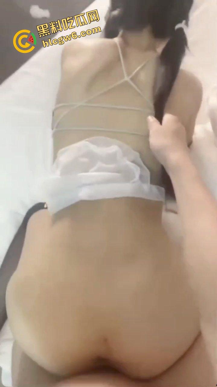 抖音极品双马尾小萝莉反差少萝『乃酱』福利姬身份泄密 舔吸金主鸡巴后入爆操!独家曝光流出!-8