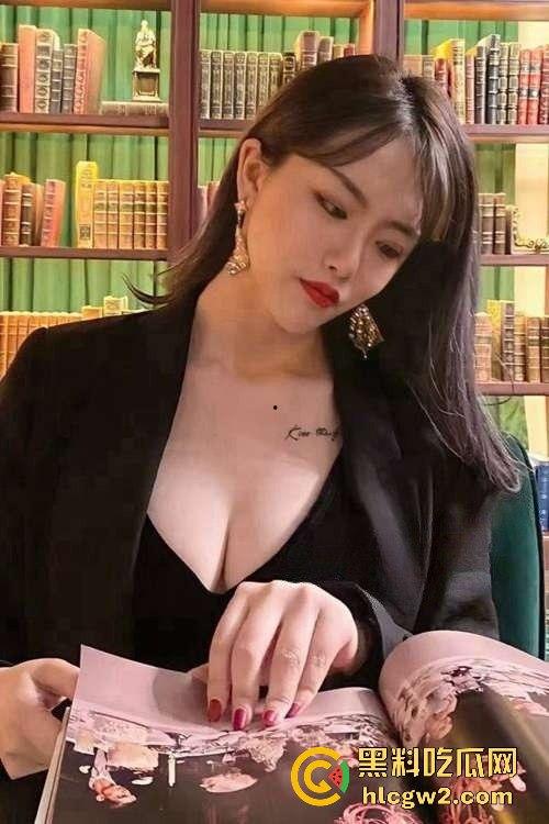 上海外高学历巨乳『李天柔』反差大翻车!清纯外表下的婊子心,和男友激情性爱视频流出,真是骚到不行!-6