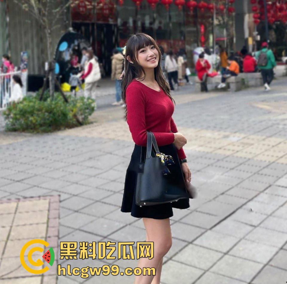 广东茂名宝马4S店女销售『 叶晓靖 』卖车新模式,买车送陪睡,咨询就发裸照,这业绩做得卖车又卖逼!-4