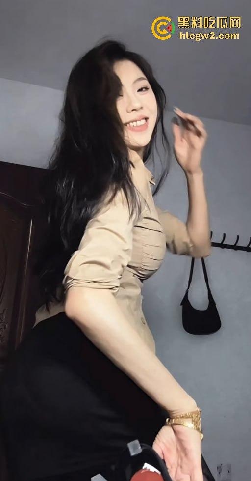 快手抖音网红【嫂子】被灌醉强上!视频流出,欲拒还迎的表情看得人撩人至极!独家爆料!-18