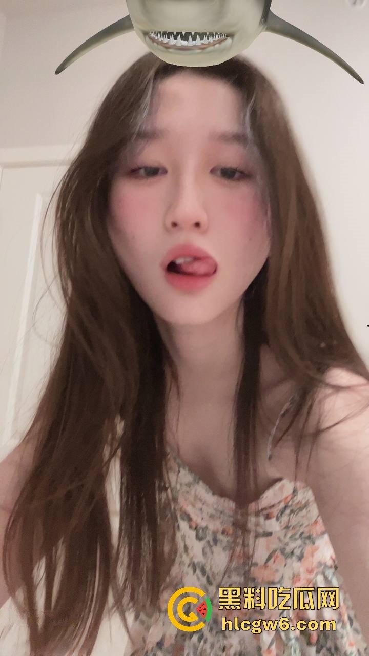 南昌高颜值小姐姐【李梦】和男友的私密自拍流出 对话污到炸裂,性感曲线撩人,卧室里的疯狂玩法让人浮想联翩!-2