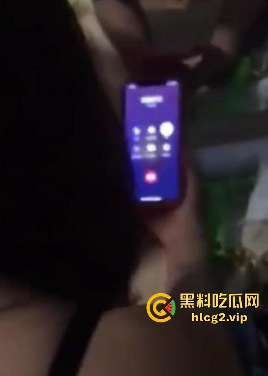 杭州男子陌陌约炮遇大妈,硬着头皮上阵!后入猛操还要边听大妈打电话,剧情真够离谱!-5