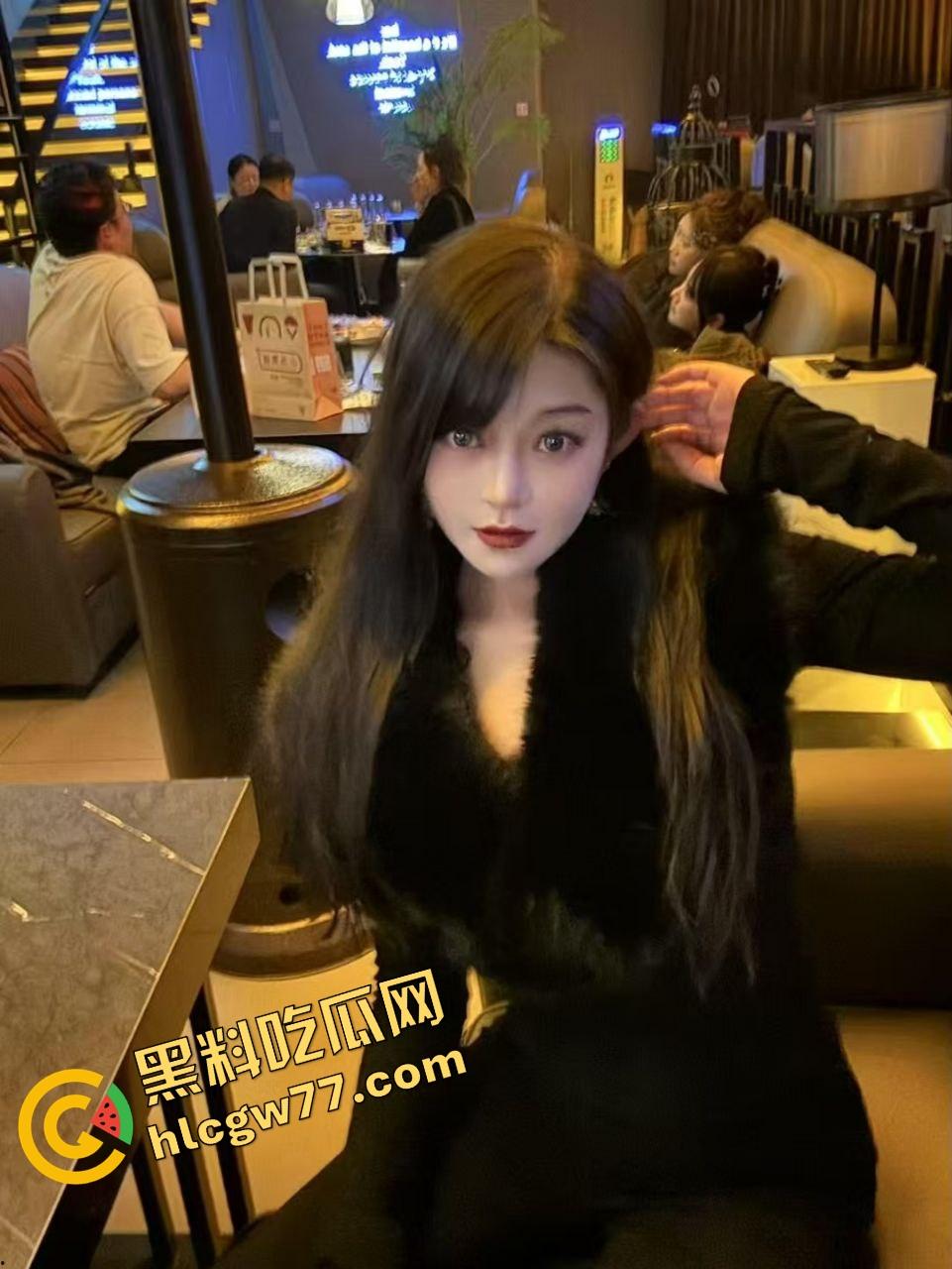 中原新柳镇准新娘【柳萍萍】未婚夫拍床上实战炫耀被哥们转发流出，情趣内衣无套浪叫夹精全程露脸！-5