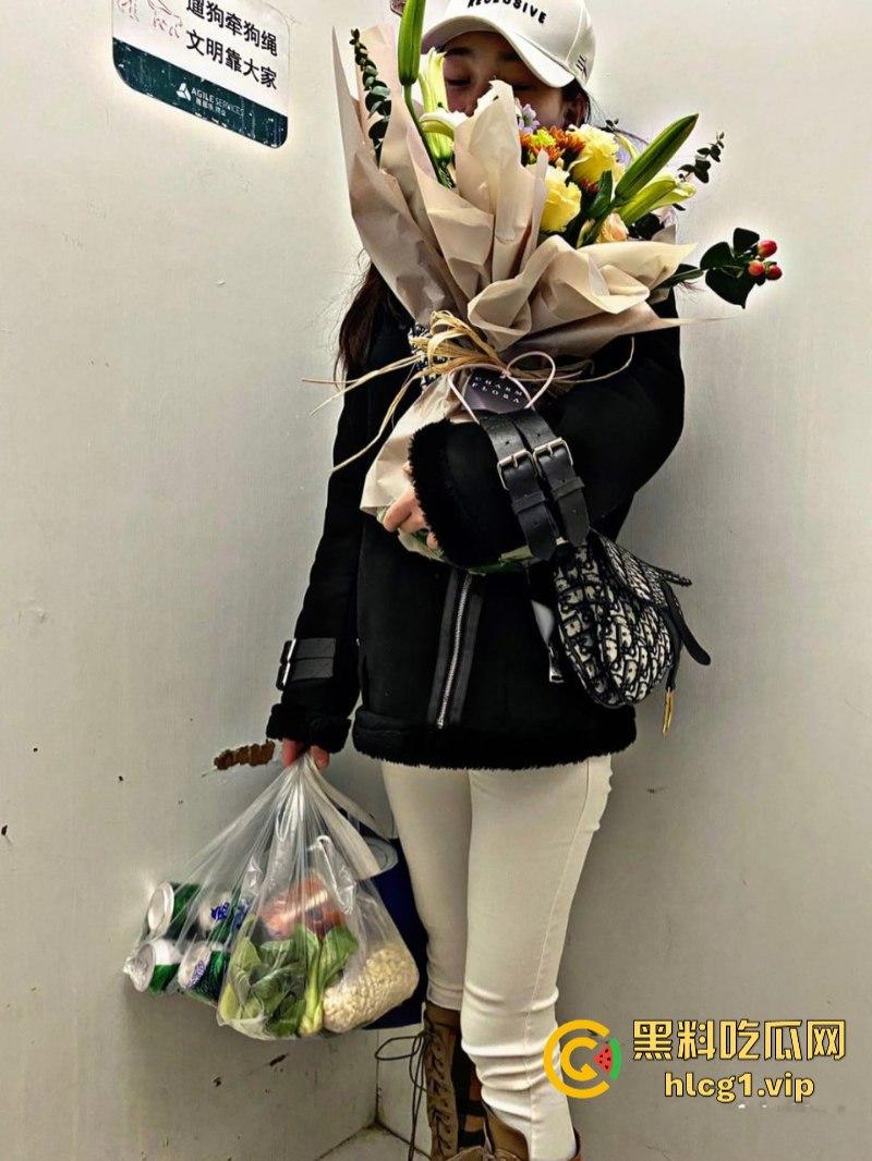 瓜友曝光极品女友 【张佳】 骚货一插就原形毕露骚得一逼 附生活照!-6