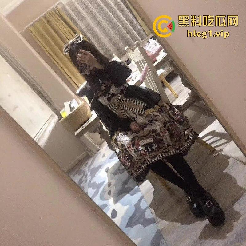 瓜友曝光极品女友 【张佳】 骚货一插就原形毕露骚得一逼 附生活照!-8