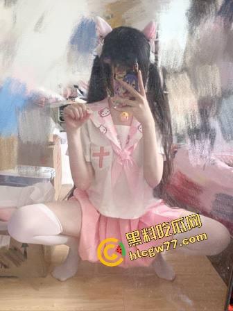 推特【千叶酱】极品JK萝莉白虎嫩逼勾魂,白丝黑丝裹小奶子浪得炸眼,cos校色骚洞漏光狂撩!-9