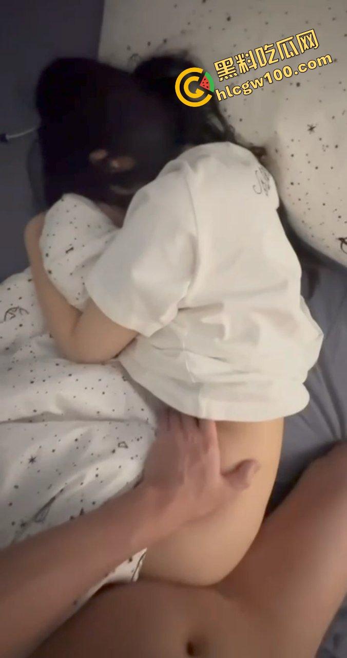 百色职业学院清纯甜美女神【王涵曦】被带坏调成反差母狗,约操大哥口爱爆怼骚逼娇喘!独家曝光流出!-7