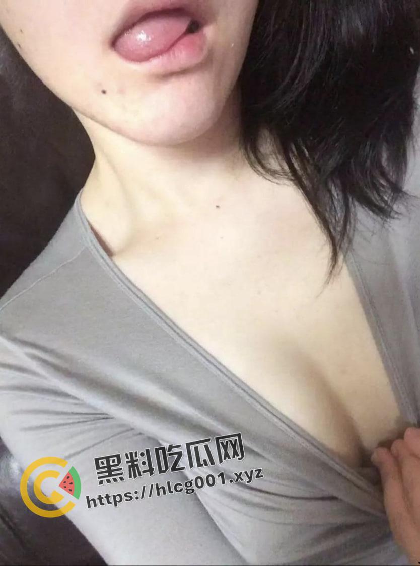 经典永流传!反差婊【李苗】男友视角的性爱记录 温暖的笑容和颤抖的骚穴 今晚就你了-17