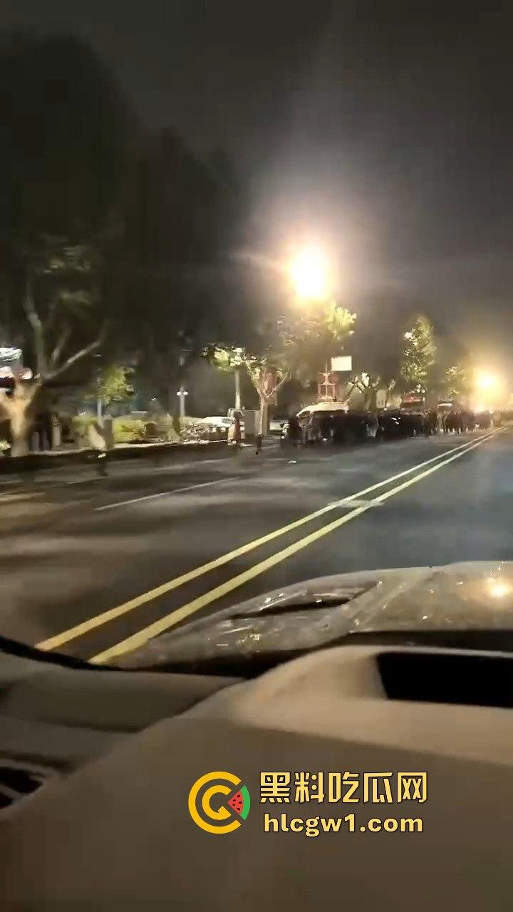 浙江义乌南山区地毯式搜索凶手!群众瑟瑟发抖,警方封锁整片山林!-3