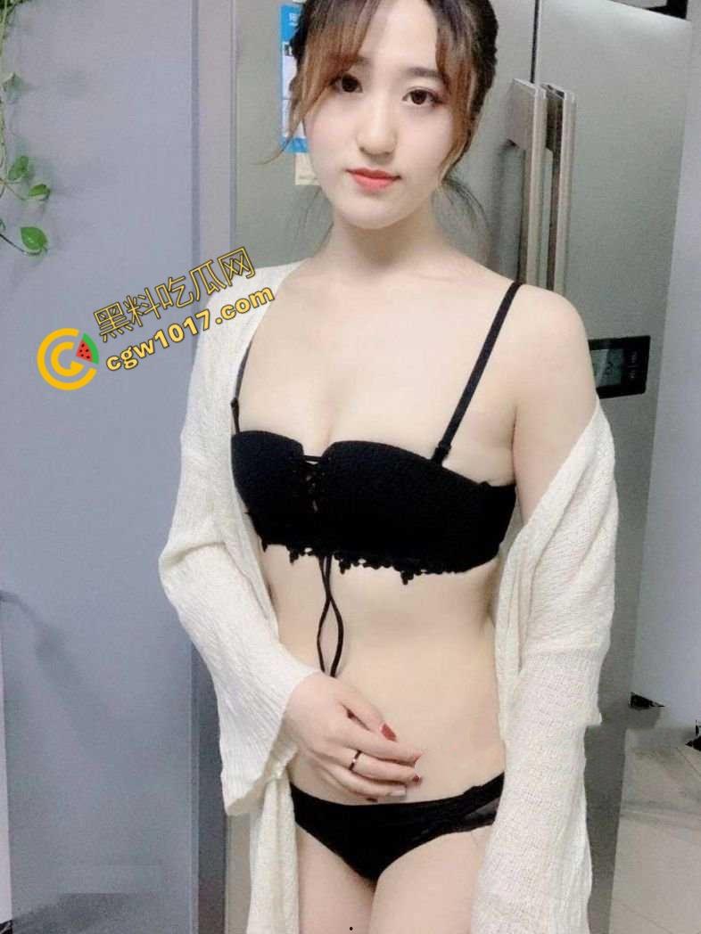 沈阳豪乳少妇【邓佳蕾】的淫荡诱惑:3P狂欢,狗绊式狂操,汁水四溅,欲仙欲死,疯狂放纵!-8
