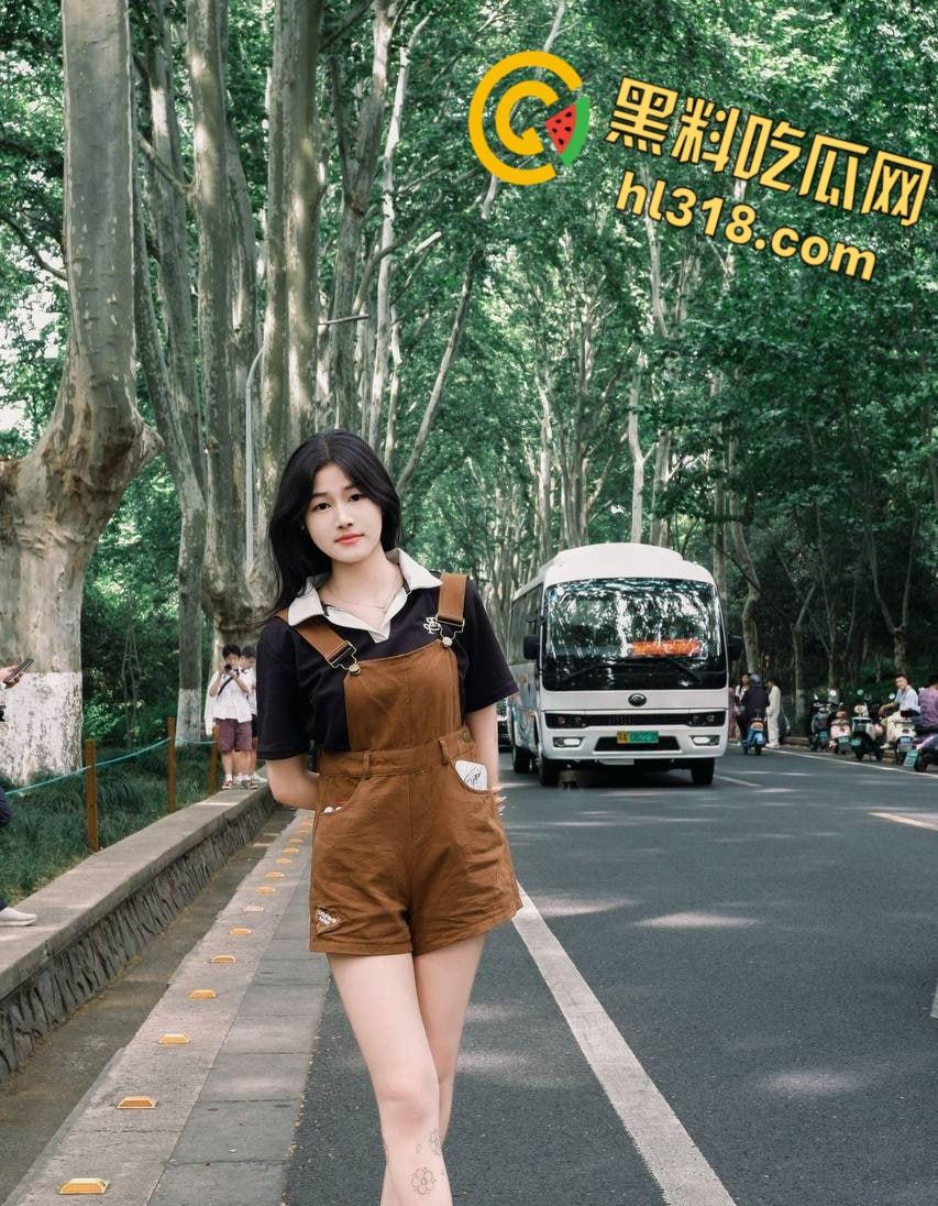 极品骚妻爱淫趴，勾搭巨屌男单玩3P，穿着高跟鞋在床上被各种玩弄，戴绿帽老公看着我被其他男人操-1