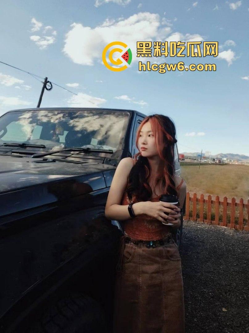 南京中医药大学红发学生妹『 徐思涵』陪金主伴游 白天是摄影师晚上是肉便器 情趣内衣换着花样骚视频流出!-8