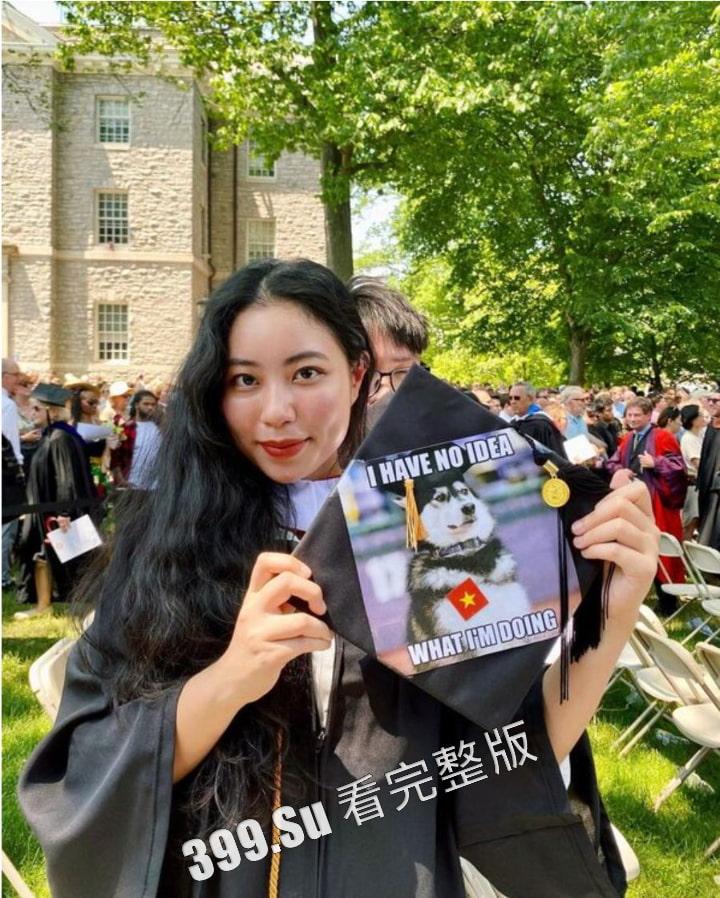 黑鬼约炮大神 OF黄播 #thecOsmOnaut 晒图拿下韩国21岁金融系留学生 一步到胃 顶的巨乳媚黑婊青筋暴起失去理智-1