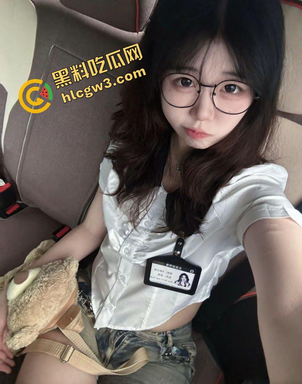 浙江汽车职业学院清纯反差嫩妹『袁舒涵』曼妙身姿全裸出镜 学长家后怼输出淫穴!原创独家流出!-6