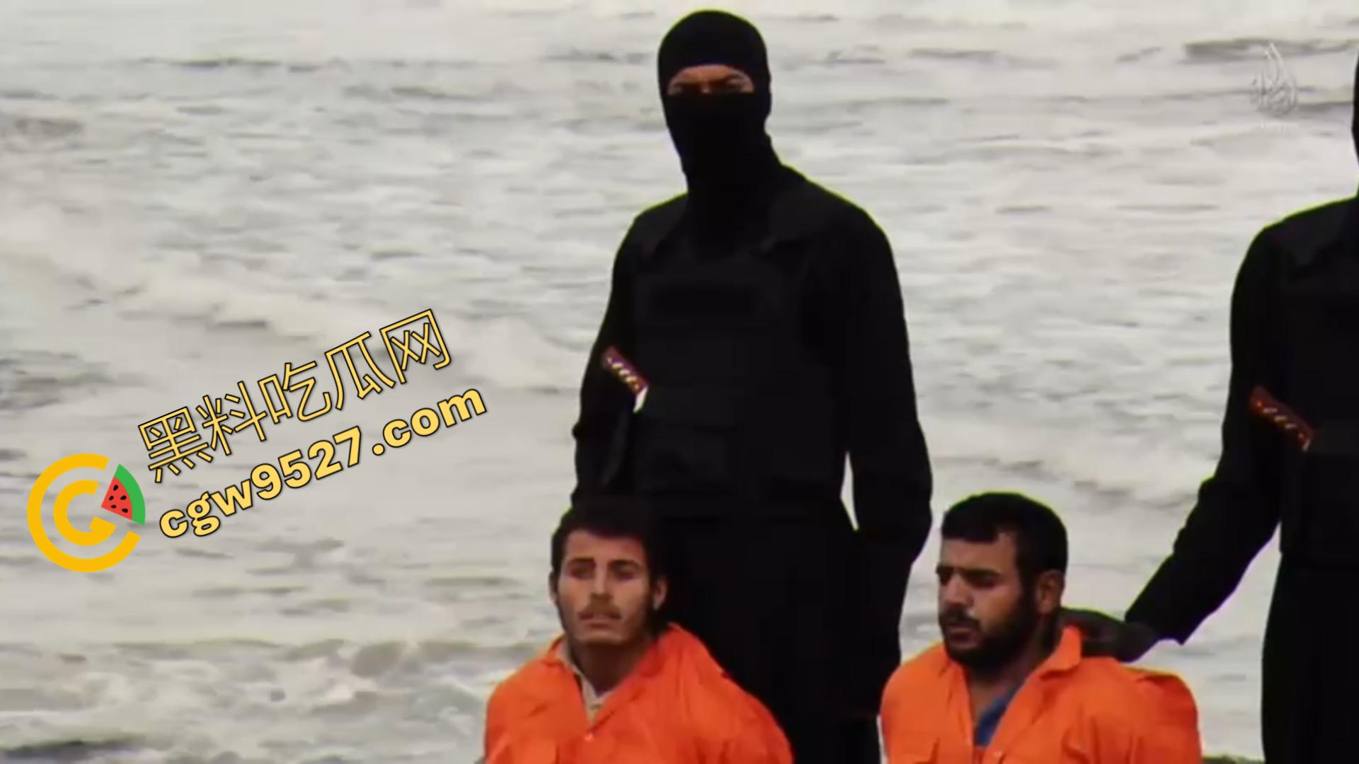 血染海滩！印度刽子手的恐怖行刑现场，犯人被无情割头，现场血流成河，恐怖至极，胆小者勿入！-5