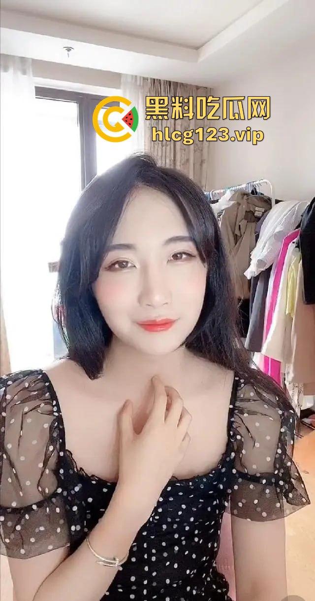 软饭小王子『焦皮』!抱富婆、撩老头,变性网红『智博』钱袋被掏空,软饭吃到爽!-39