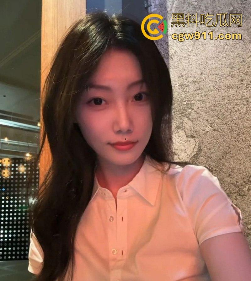 这个小编真的极力推荐!重庆175大长腿小美【谢晓婷】黑丝美腿极品身材,露脸口交一脸淫靡,粉嫩骚穴淫水四溅!-7