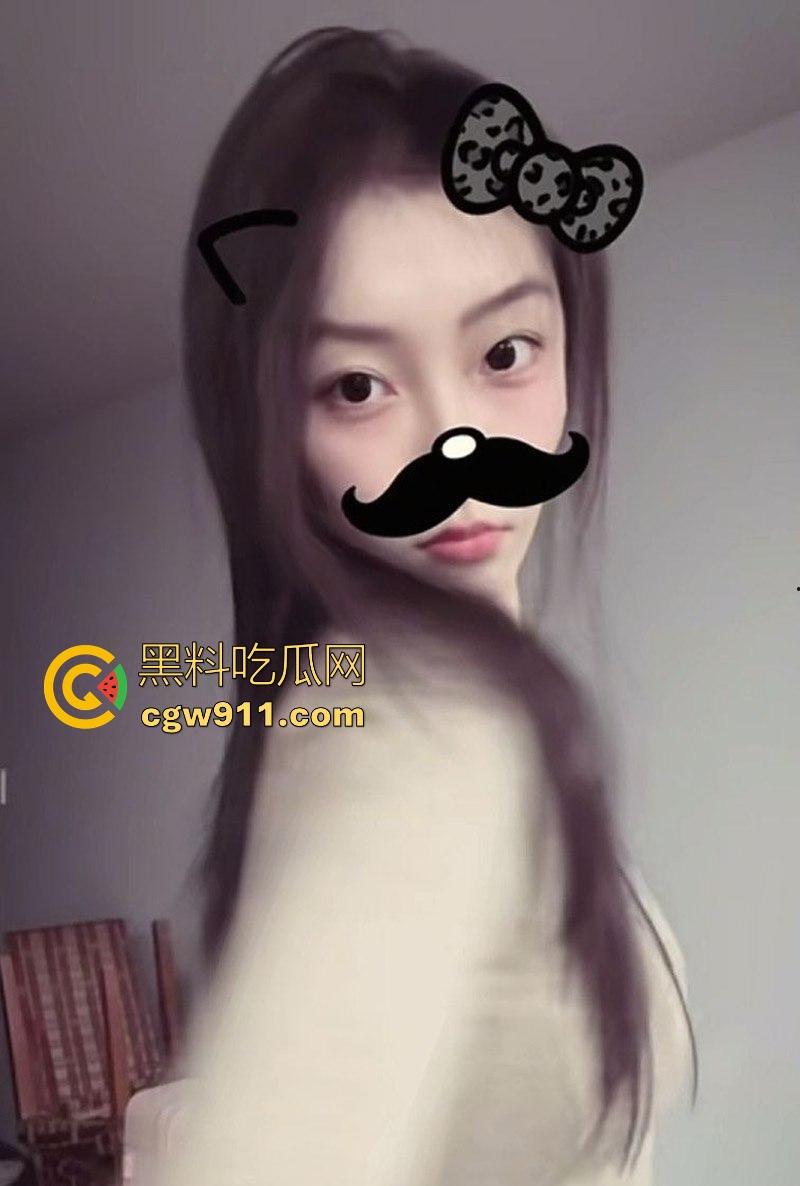 这个小编真的极力推荐!重庆175大长腿小美【谢晓婷】黑丝美腿极品身材,露脸口交一脸淫靡,粉嫩骚穴淫水四溅!-8