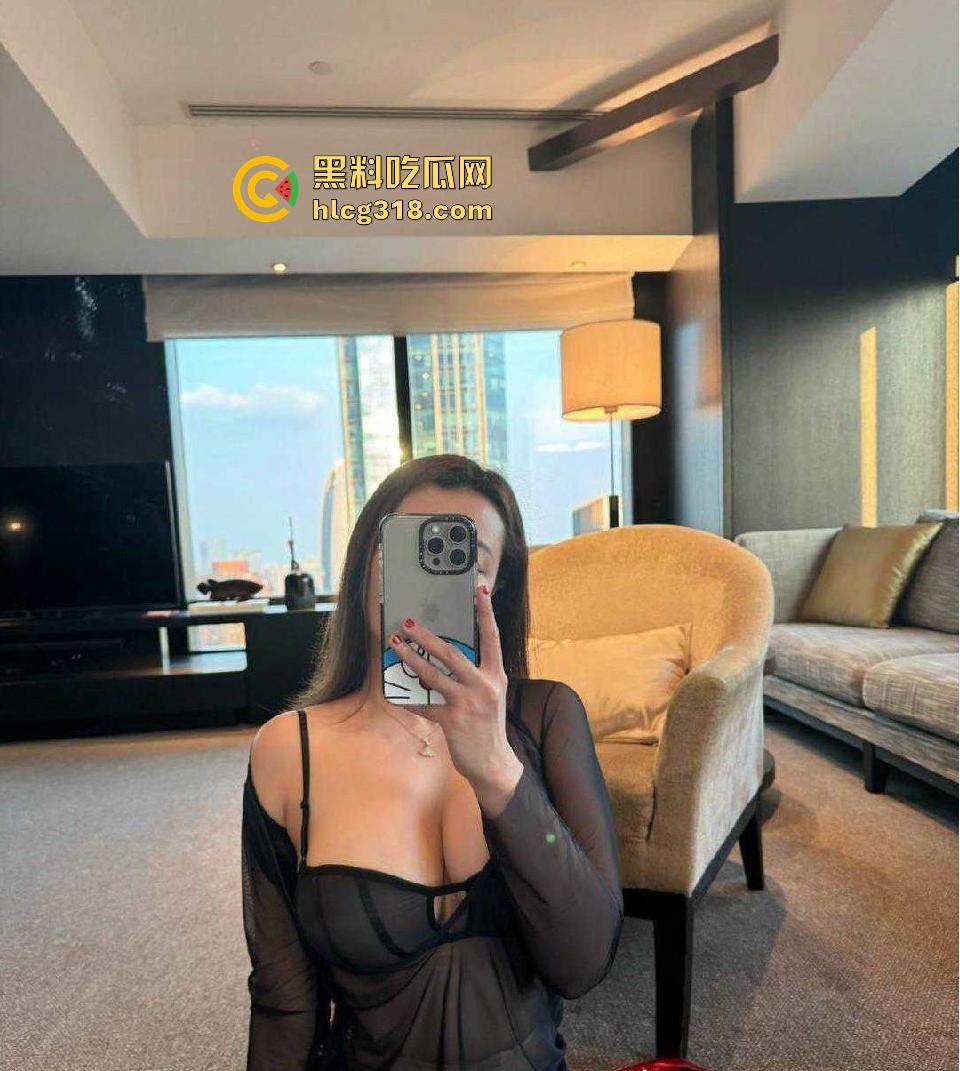 杭州广告公司【李佳怡】微信聊骚勾引网恋对象,一本正经的反差婊,不雅视频和照片曝光流出!-17