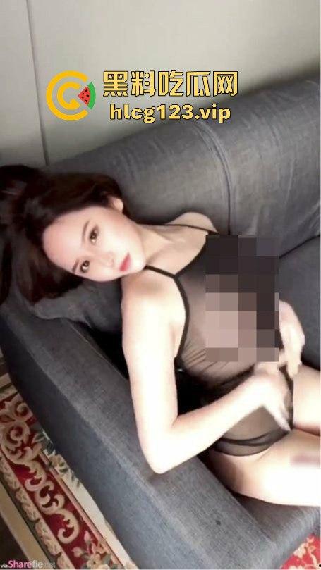 抖音小网红【奔跑晶骡子】私密系列再度曝光,大哥专享,奶子逼随便看!-16