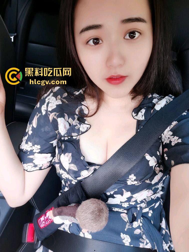 河南洛阳『雷巧燕』野外露出!巨乳大奶婚纱皮裤下的骚动,被调教抠逼露逼十足放荡!-17