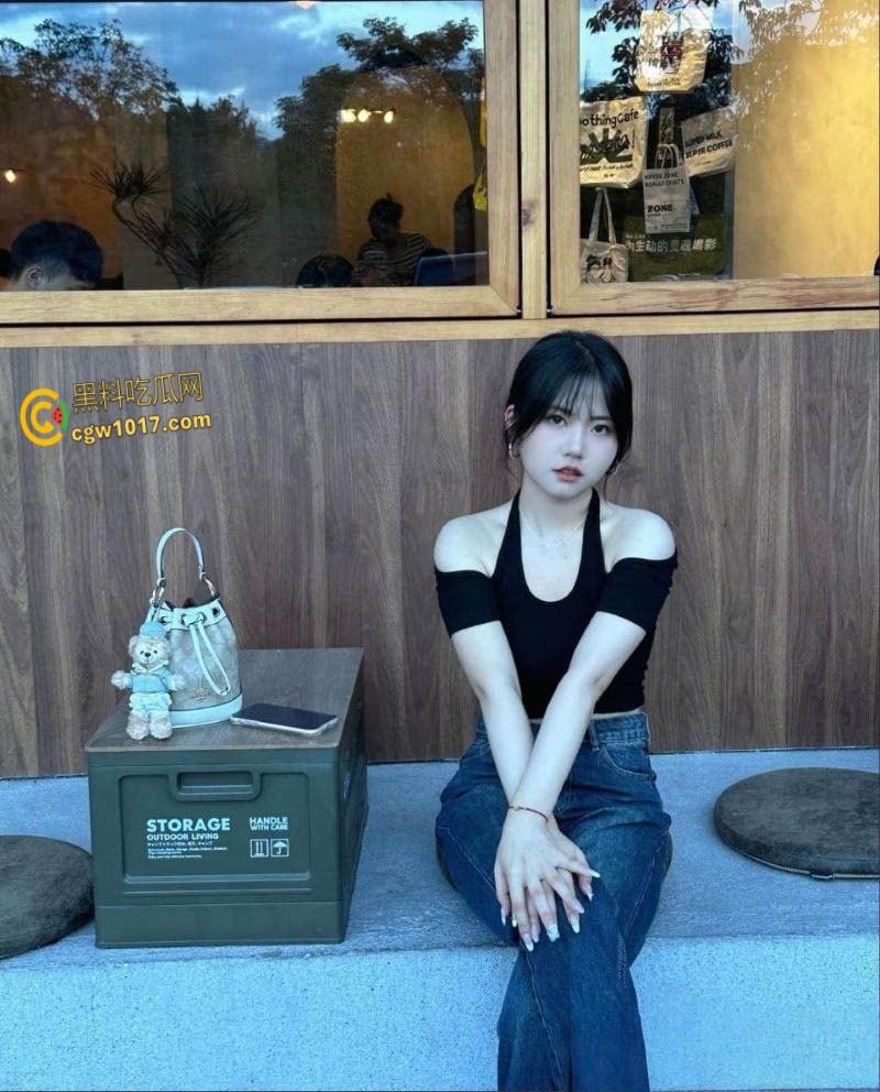 海南大学礼仪队队员【赵韩雨】被男友床上调教,翘臀被后入喷汁内射,私密视频泄露欲火狂欢!-2