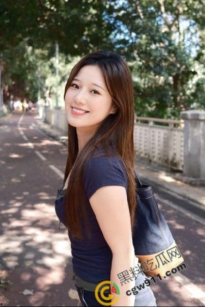 海角大神征服孕期表姐!趁姐夫外出喝酒,偷操怀孕四个月的姐姐,差点被发现超刺激-3