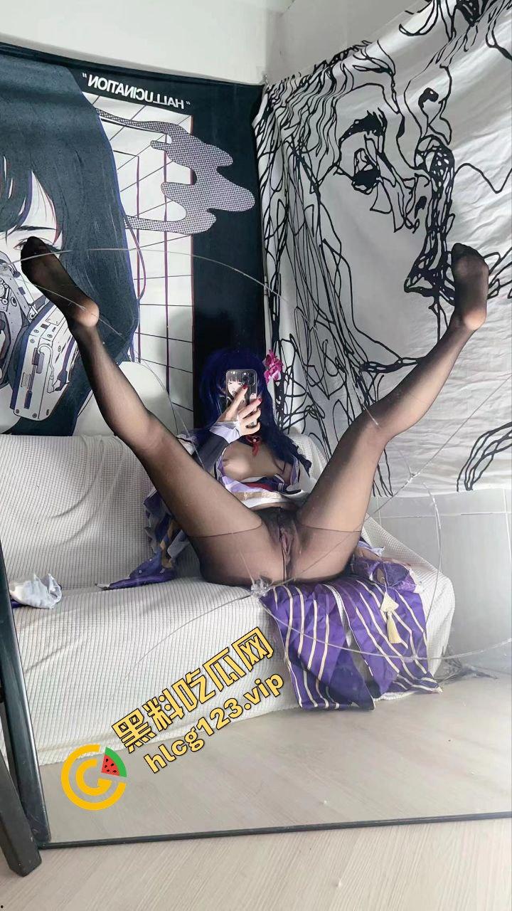 推特反差福利姬【你的kk】10月最新写真泄出,炮机狂插紧致小穴,白浆喷得满屏!-8