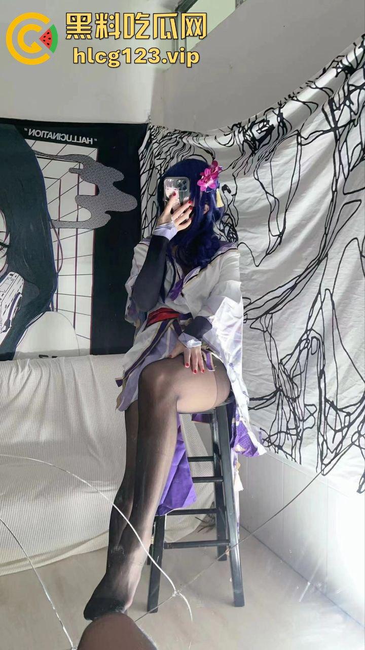 推特反差福利姬【你的kk】10月最新写真泄出,炮机狂插紧致小穴,白浆喷得满屏!-15