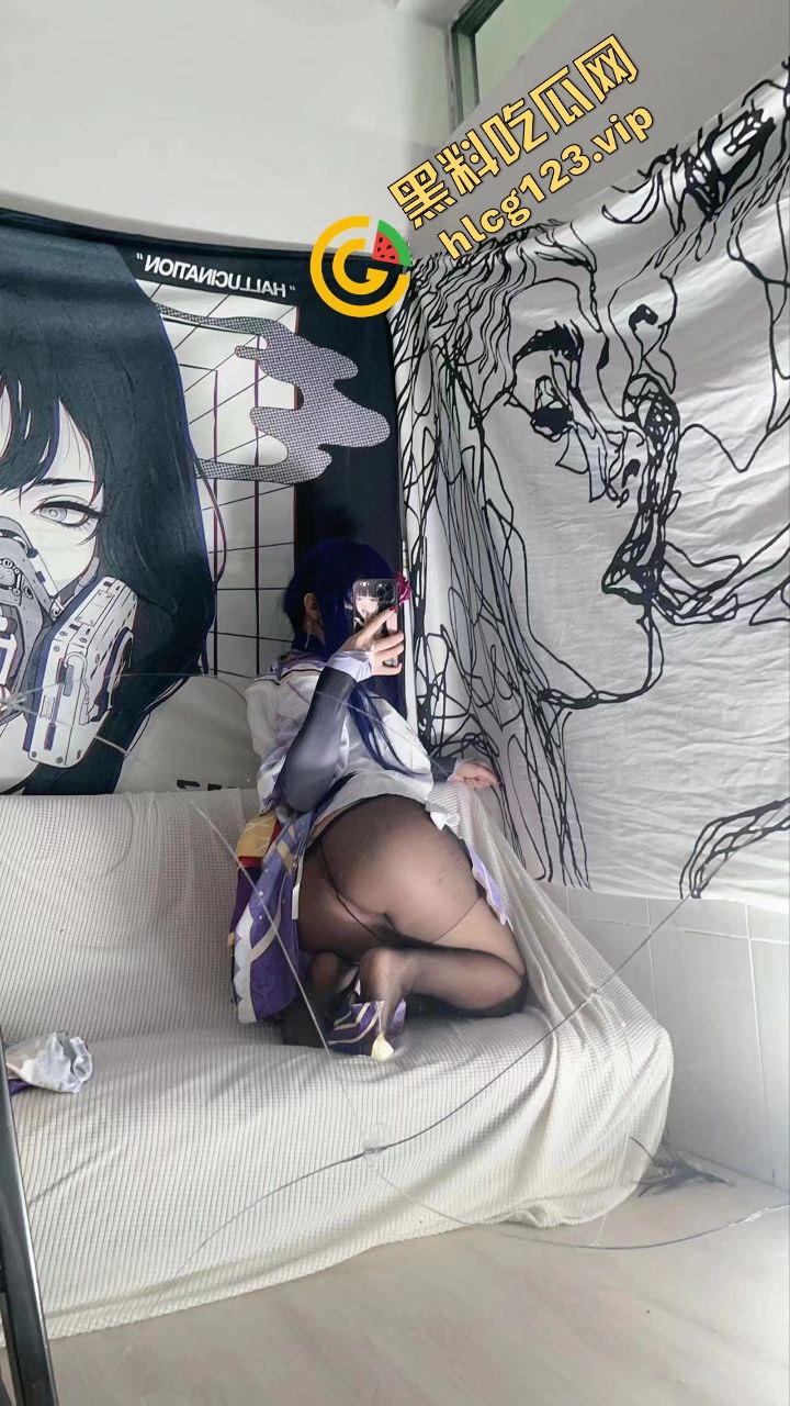 推特反差福利姬【你的kk】10月最新写真泄出,炮机狂插紧致小穴,白浆喷得满屏!-17