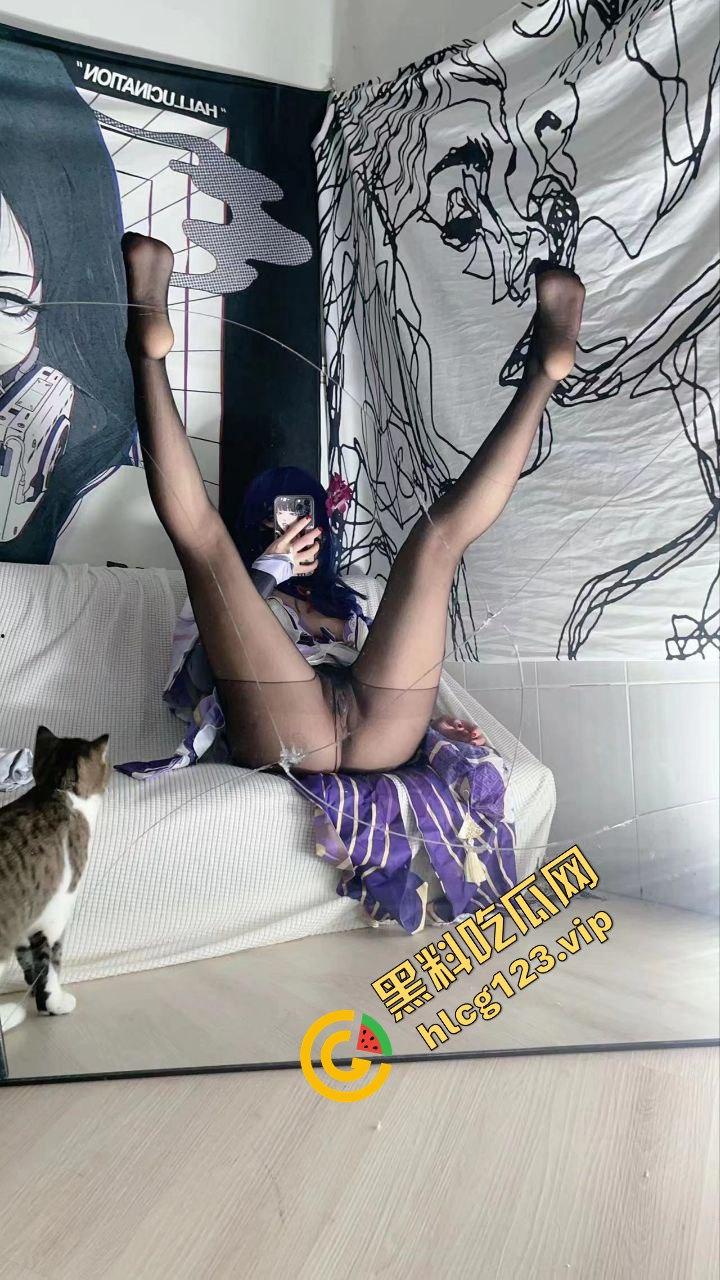 推特反差福利姬【你的kk】10月最新写真泄出,炮机狂插紧致小穴,白浆喷得满屏!-18