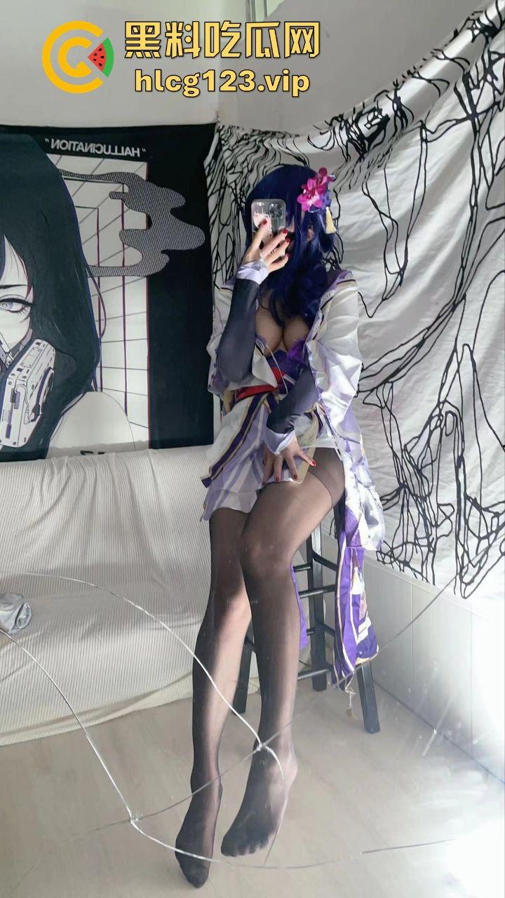 推特反差福利姬【你的kk】10月最新写真泄出,炮机狂插紧致小穴,白浆喷得满屏!-24